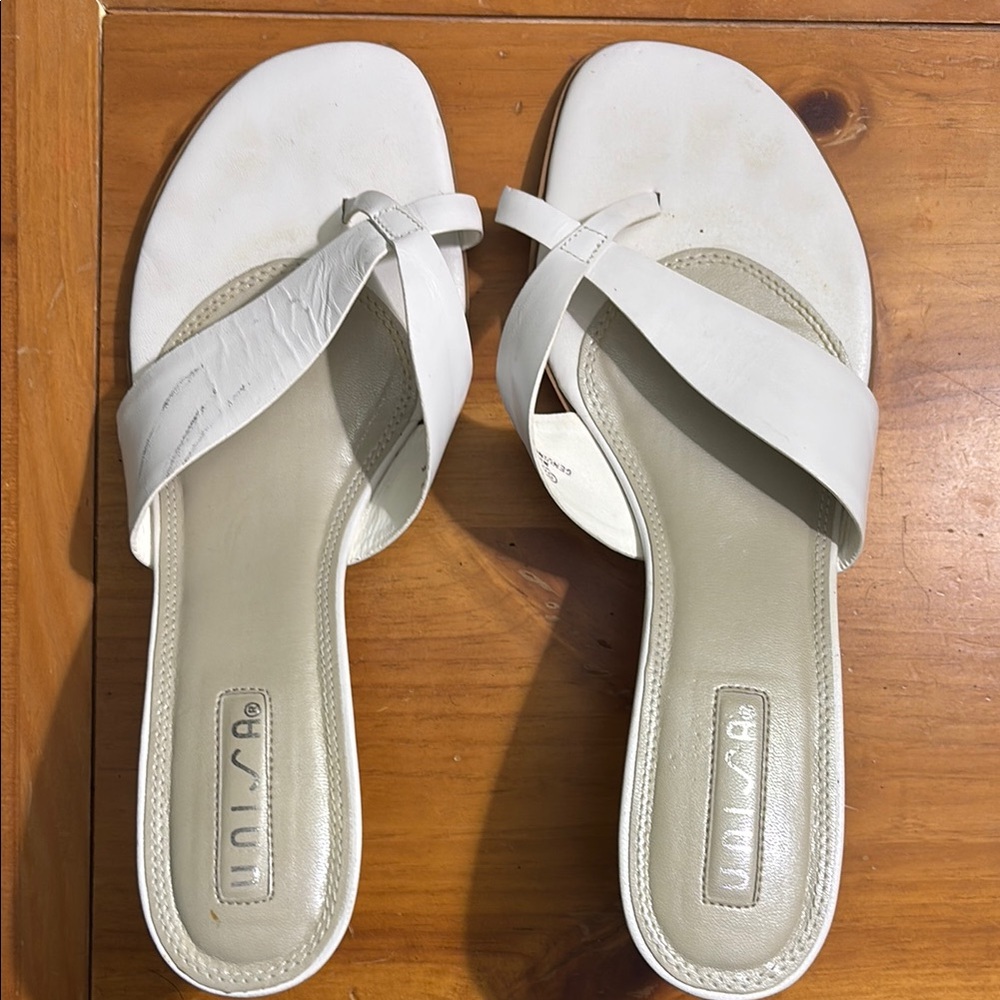 Unlabeled Women's White Sandals